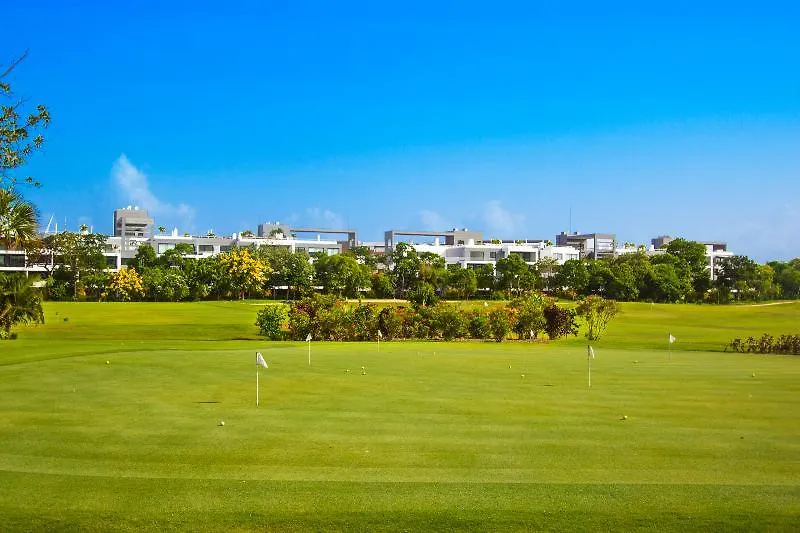 Nick Price Residences 普拉亚卡门
